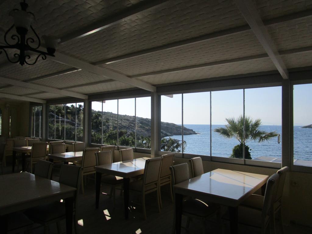 Club Mackerel Holiday Village Foça Exterior foto