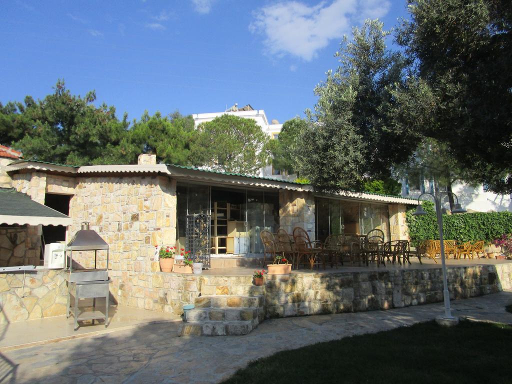 Club Mackerel Holiday Village Foça Exterior foto